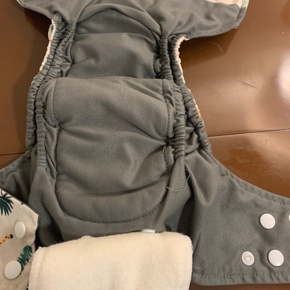 Bundle of Two LPO AIO Diapers - Picture 2 of 9